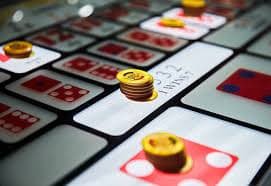 Strategi permainan Bandar Ceme dengan analisis kartu